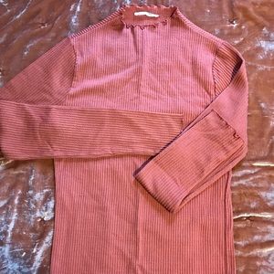 ribbed turtle neck